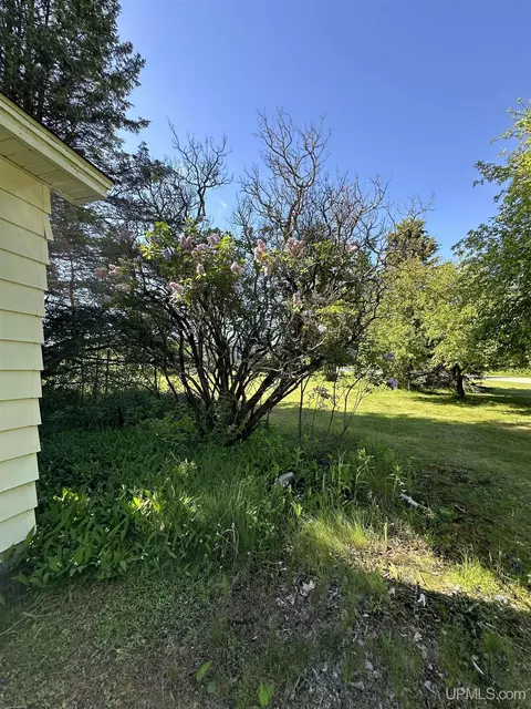 10569 S 75, Rapid River, MI 49878 photo 27