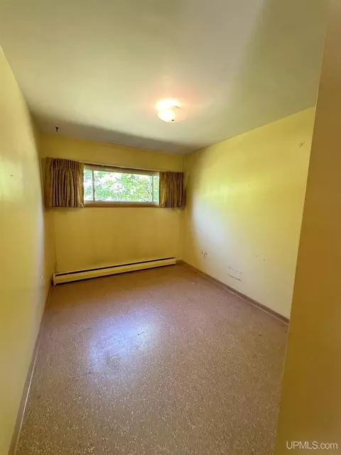 10569 S 75, Rapid River, MI 49878 photo 12