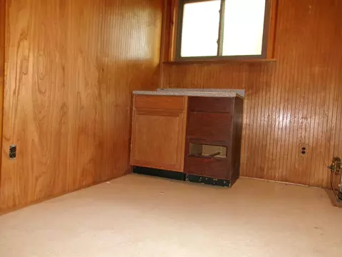 379 E Clarence, Harrison, MI 48625 photo 31
