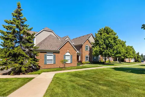 54645 Marissa #110, Utica, MI 48316