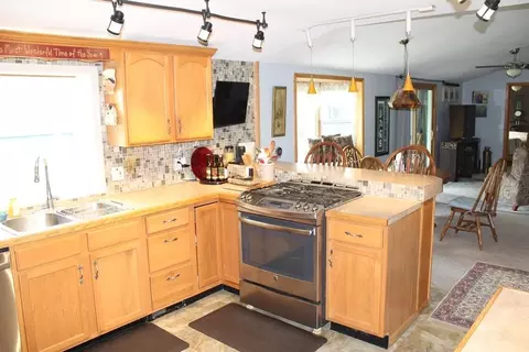 8889 Lakeview, Farwell, MI 48622 photo 5