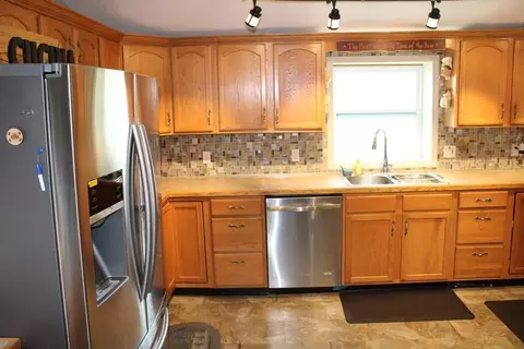 8889 Lakeview, Farwell, MI 48622 photo 4
