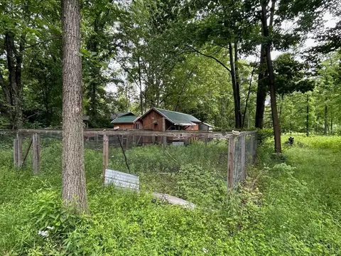 Exterior - 1702 Martin, Gladwin, MI 48624 photo 9 of 14