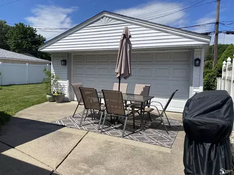 9622 Mueller, Taylor, MI 48180 photo 4