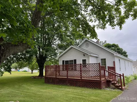 856 Wisconsin, Niagara, WI 54151