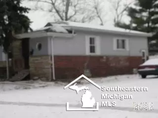 523 Almyra, Monroe, MI 48161