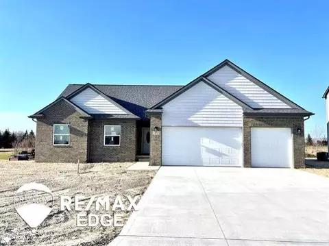 8026 Lark, Grand Blanc, MI 48439