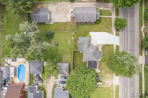 915 W Maple, Adrian, MI 49221 photo 23