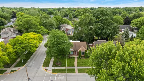 1437 Torrey, Grosse Pointe Woods, MI 48236 photo 56