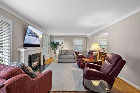 1437 Torrey, Grosse Pointe Woods, MI 48236 photo 10