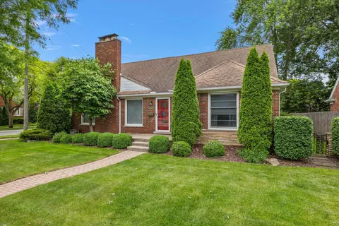 1437 Torrey, Grosse Pointe Woods, MI 48236 photo 5