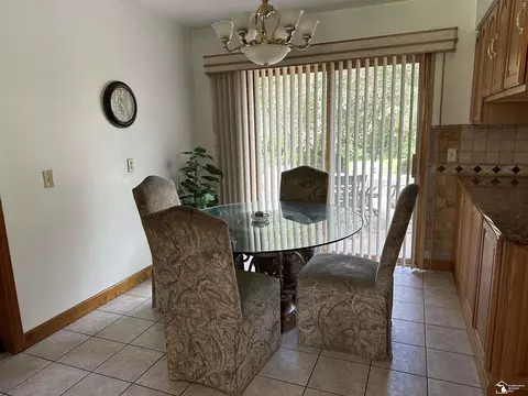 Dining - 14449 Timbers, Carleton, MI 48117 photo 2 of 2