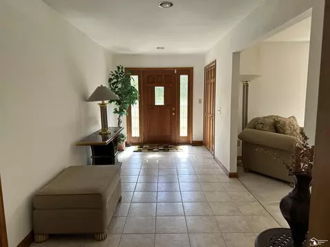Entry Way - 14449 Timbers, Carleton, MI 48117 photo 1 of 2