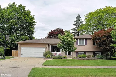 5844 Patterson, Troy, MI 48085