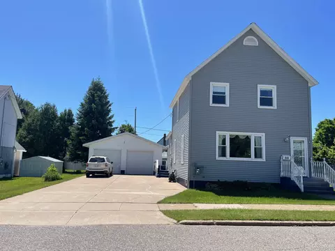 640 Iron, Ishpeming, MI 49849 photo 3
