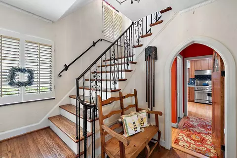 1104 Yorkshire, Grosse Pointe Park, MI 48230 photo 11