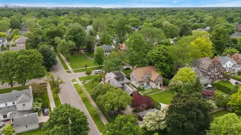 1104 Yorkshire, Grosse Pointe Park, MI 48230 photo 68