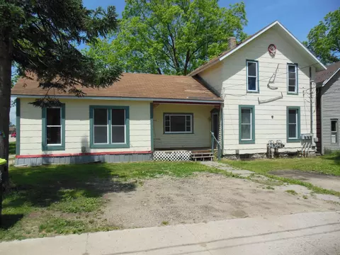 241 E Oak, Harrison, MI 48625 photo 2