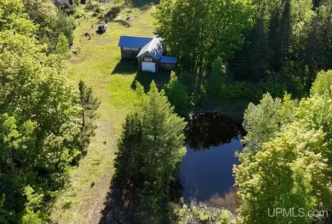 54665 Tecumseh, Calumet, MI 49913