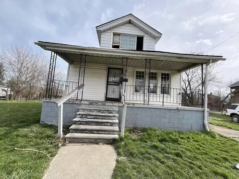 12834 August, Detroit, MI 48205
