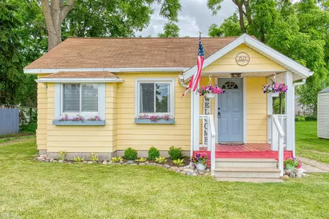 621 Grover, Owosso, MI 48867