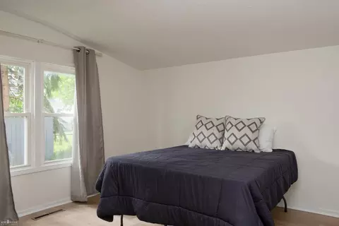 Bedroom - 621 Grover, Owosso, MI 48867 photo 4 of 4