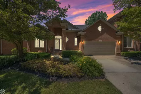 57169 Brookfield, Washington Township, MI 48094