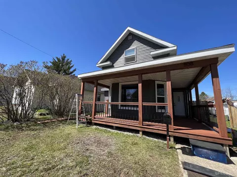508 S 16th, Escanaba, MI 49829