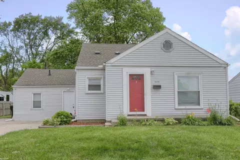 26709 Nieman, Roseville, MI 48066