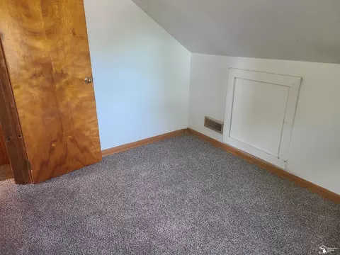 Bedroom - 3129 Maplewood, Monroe, MI 48162 photo 2 of 4