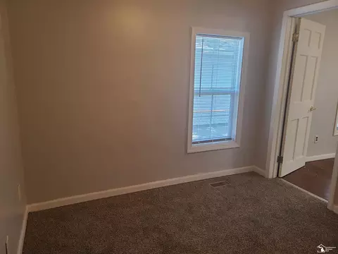 Bedroom - 3129 Maplewood, Monroe, MI 48162 photo 3 of 4