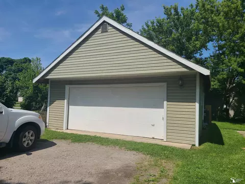 Exterior - 3129 Maplewood, Monroe, MI 48162 photo 4 of 7