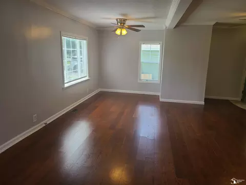 Living - 3129 Maplewood, Monroe, MI 48162 photo 2 of 2