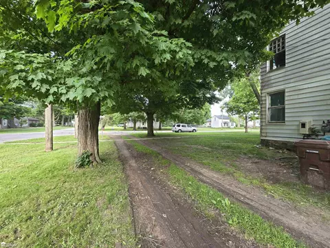 Exterior - 223 N Main, Bancroft, MI 48414 photo 6 of 7