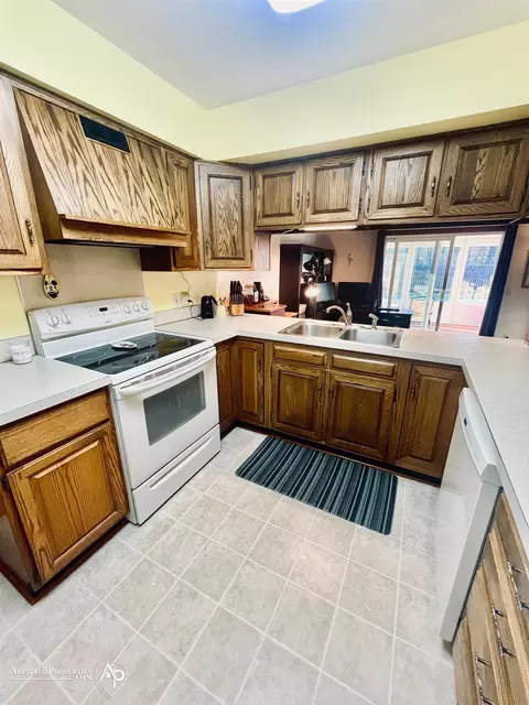 322 Amesbury, Davison, MI 48423 photo 22
