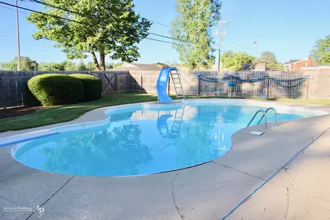 322 Amesbury, Davison, MI 48423 photo 43