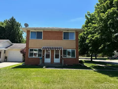 3221 State, Saginaw, MI 48602