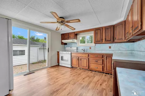 Kitchen - 12736 Hand, Carleton, MI 48117 photo 1 of 3