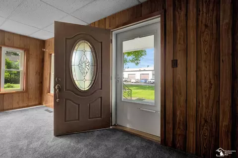 Entry Way - 12736 Hand, Carleton, MI 48117 photo 1 of 3