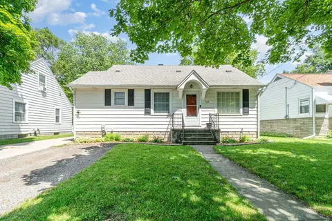 609 Hart, Essexville, MI 48732
