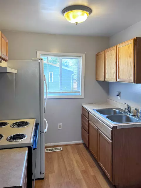 3052 Baker, Grand Blanc, MI 48507 photo 2