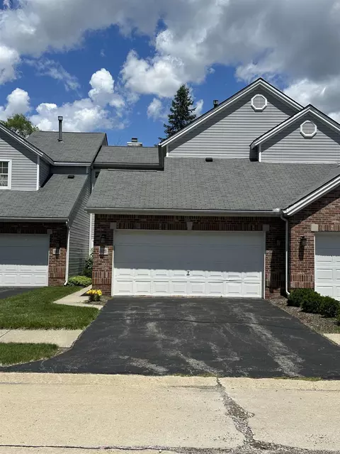 1109 Fairways, Troy, MI 48085