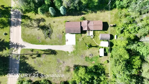 View/Area - 618 Eola, Harrison, MI 48625 photo 3 of 11