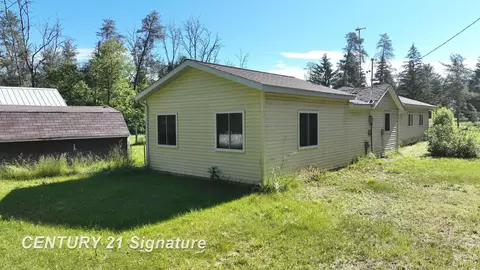 Exterior - 618 Eola, Harrison, MI 48625 photo 3 of 10