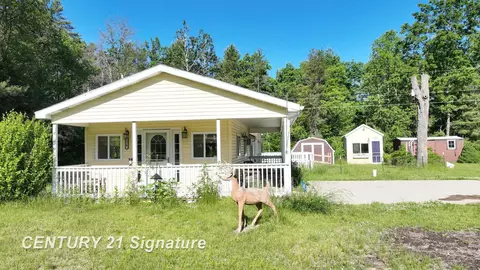 Exterior - 618 Eola, Harrison, MI 48625 photo 6 of 10