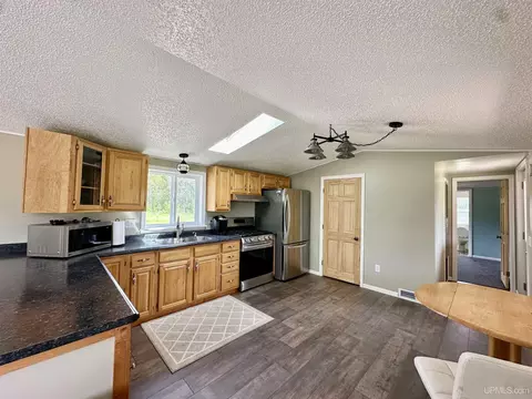 Kitchen - 5551 275, Brampton, MI 49837 photo 2 of 2