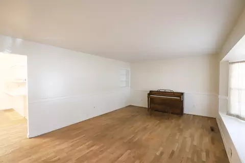 Living - 1392 W Judd, Flint, MI 48507 photo 3 of 3