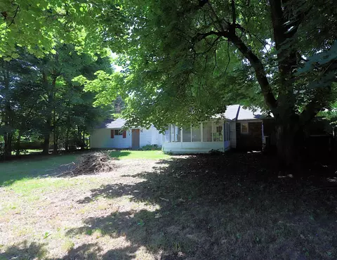 Exterior - 1392 W Judd, Flint, MI 48507 photo 6 of 7