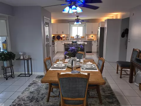 Dining - 50087 Middle Riv, Macomb, MI 48044 photo 3 of 5