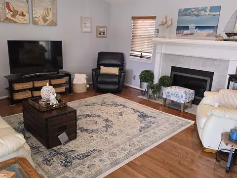 Living - 50087 Middle Riv, Macomb, MI 48044 photo 3 of 5